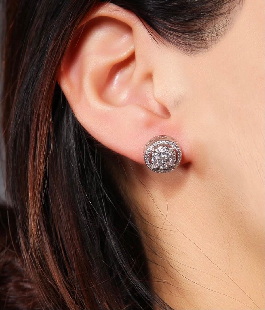 Solid White Gold Stud Earrings