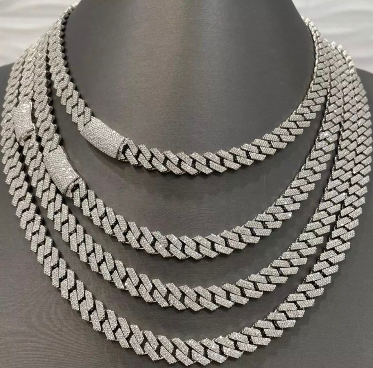 Moissanite 10mm Mens Cuban Chain